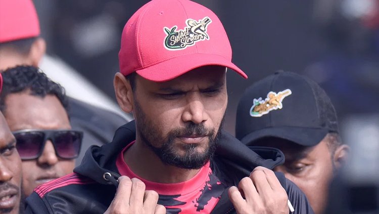 ‘হযবরল’ বিপিএল নিয়ে সাকিবের সমালোচনা ‘স্পট অন’: মাশরাফি